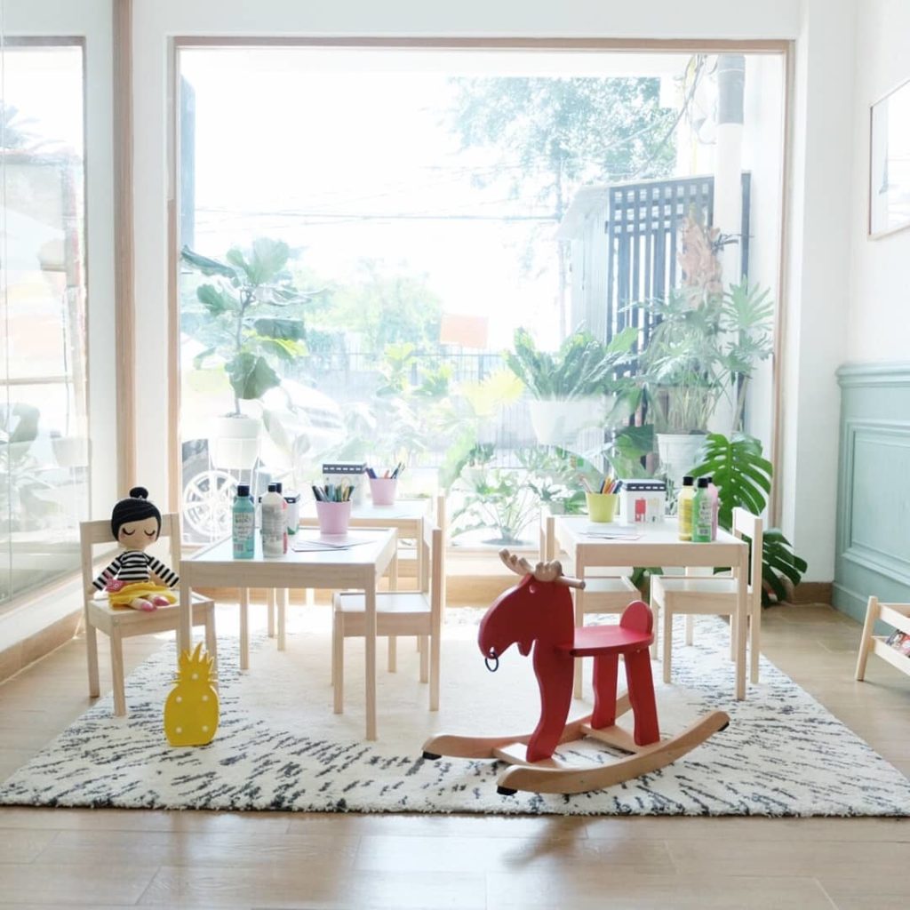 8 Jakarta Family-Friendly Restaurants & Cafes With Play Areas & Games