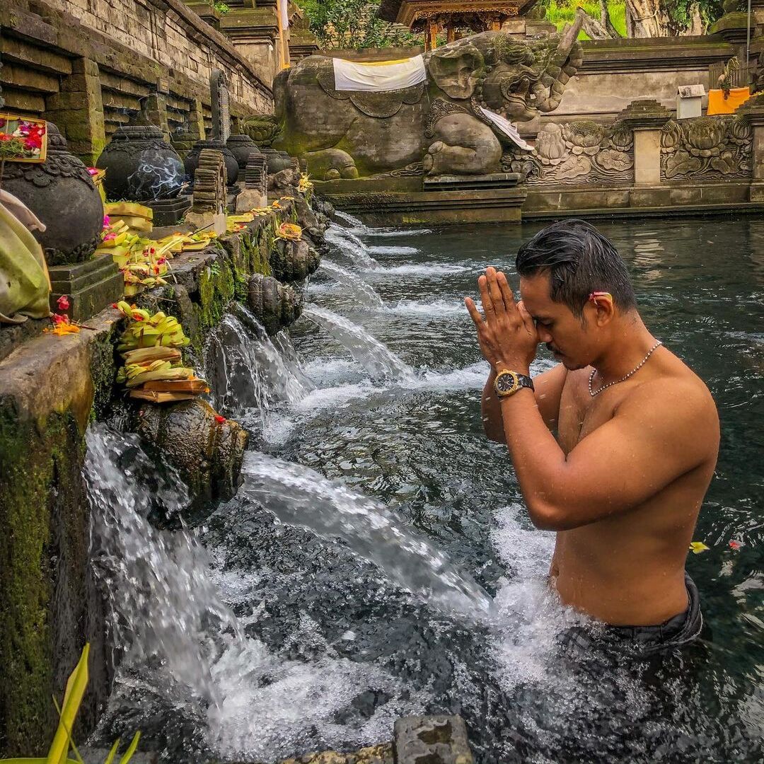 8 Sacred Bali Temples To Visit (Pura Di Bali Yang Wajib Dikunjungi)