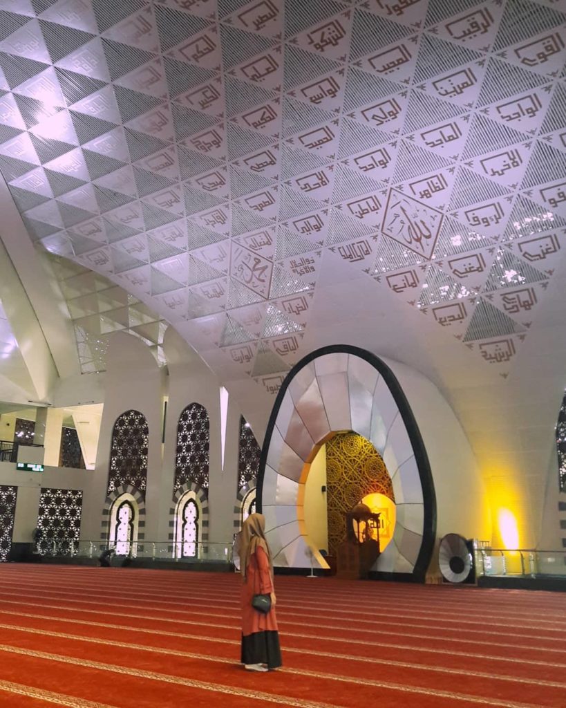 10 Unique Mosques In Indonesia (Masjid Di Indonesia) For Spiritual Trips